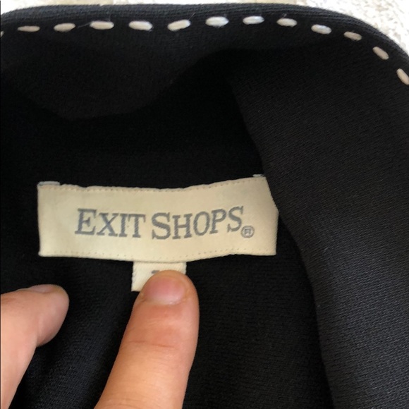 Blazer - Picture 2 of 2